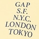 GAPシティロゴTシャツ